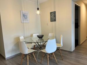 Heart of Miraflores - 4BR - Steps to Kennedy Park
