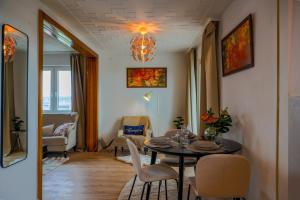 6 Guests Skyline Apartment near Mercedes Plant