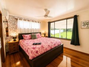 Camellia Hideaway