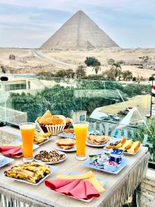New tutt pyramids view