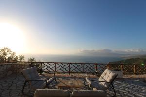 Luxury Pigeons Cave Suites