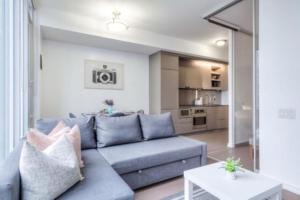 Bright 1 Bedroom on 24 fl in Downtown in Downtown