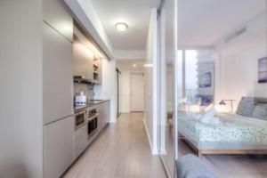 Bright 1 Bedroom on 24 fl in Downtown in Downtown