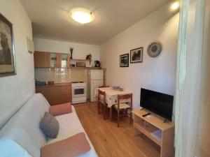 Apartment in Zecevo Rogoznicko - Sibenik Riviera 35524