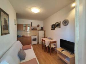 Apartment in Zecevo Rogoznicko - Sibenik Riviera 35524