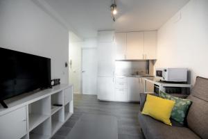 Pedregalejo Home: Near Beach, AC and Workspace