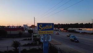 Scottish Inn & Suites IAH West