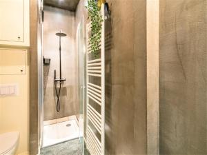 Antwerp Central 1BR 7P Apartment