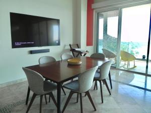 B Esmeralda Pichilingue PentHouse