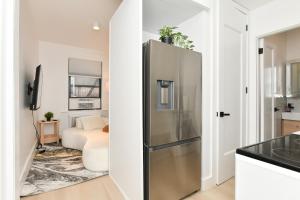 Elegant 2 BR Retreat Near Central Park
