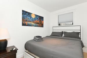Elegant 2 BR Retreat Near Central Park