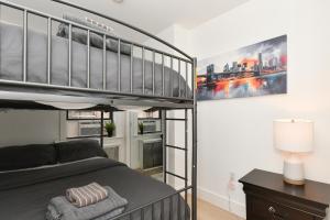 Elegant 2 BR Retreat Near Central Park