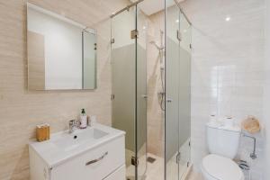 Jade Luxury Private Apartment With Pool and Garden