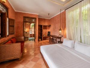 Chic Mediterranean Villa, Heart of Ulu