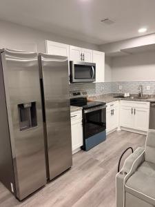 Brand-New 2-Bedroom , 3-Bed Modern Basement Suite