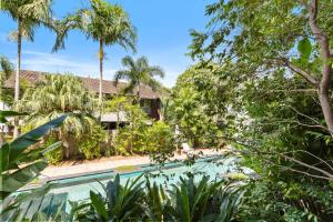 The Palms Luxe with 9 Resort Pools