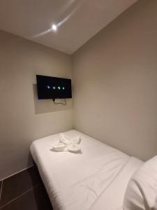 Swing and Pillows - Damansara Perdana