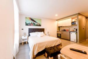 VR - Studio 131WOOD frente al Parque OHiggins - Metro Rondizzoni - Movistar Arena