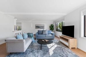 Niara - renovated 4BR Vincentia beach house