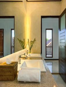 Villa 3BR Canggu 5 Mins to Berawa Beach and FINNS