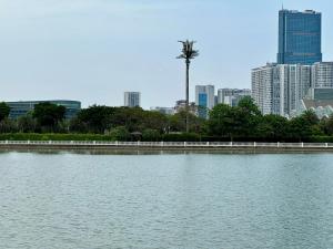 Romantic Night View Studio Apartment in Vinhomes Green Bay Hanoi Area