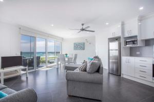Mariners Mollymook Beach - beachside apartment