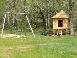 Maisons de vacances Le Bois De Barthes : photos des chambres