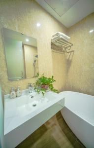 Center Hanoi apartment near Lotte