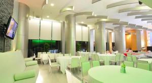 Mayflower Grande Hotel