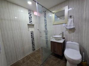 MODERNO y AMPLIO APARTAMENTO