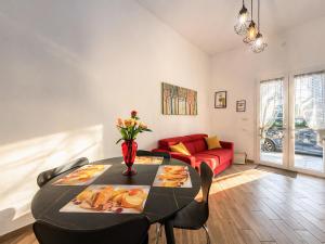 Pippos Home, appartamento con 2 camere, 2 bagni e terrazzo, tra Mondello e il centro storico di Palermo