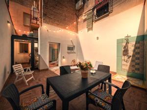 Pippos Home, appartamento con 2 camere, 2 bagni e terrazzo, tra Mondello e il centro storico di Palermo