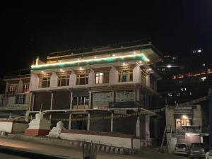 Deyzor Guest House
