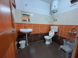 Non Stop Cafe Hostel & Stay