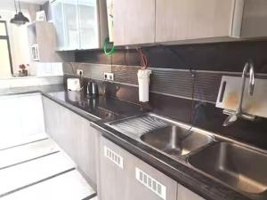 Luxury 4BHK Villa I Walk to Galleria Market