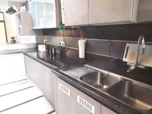 Luxury 4BHK Villa I Walk to Galleria Market