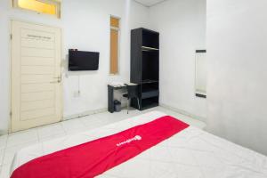RedDoorz at Wika Wiki Homestay