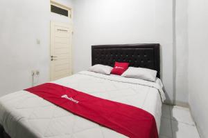 RedDoorz at Wika Wiki Homestay