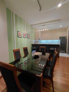 Spacious Modern 2 BED 2 BATH by WSI Residences