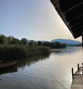 Ferienhaus Klara - Wohnen am Staffelsee mit Garten, Badeplatz & Ruderboot