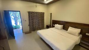 The Byke Retreat - Laxmi Resort - Pan India Pure Veg Hotel Chain