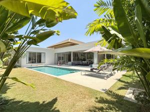 Bali-Style 4 BR Private Pool Villa - Trichada