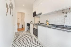 Marquês de Pombal Metropolitan Flat