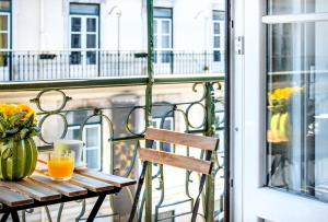 Life is Good in Lisbon Baixa