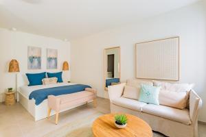 Lapa Getaway Studio with Swimming Pool