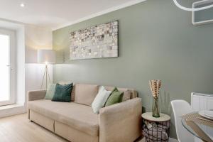 Alfama with Private Patio & Barbecue