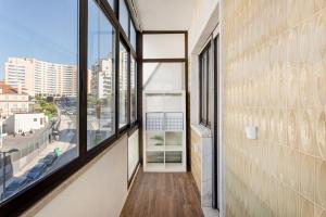Campolide 2BR Flat