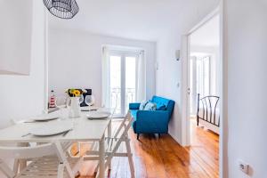 2BR at Chiado Historical Heart