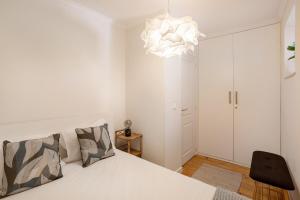 Alfama 2BR | Walk to the Castle