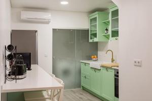 Duque Central Stay Walk to Rossio & Chiado